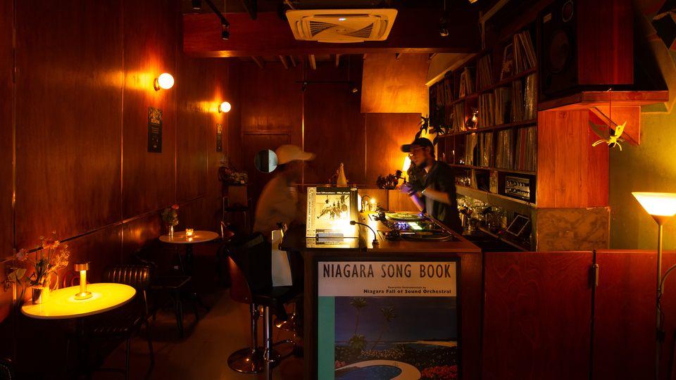 Audiophile Listening Bars